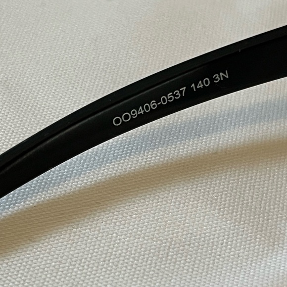 Oakley Sutro Prizm Sunglasses - Picture 5 of 8